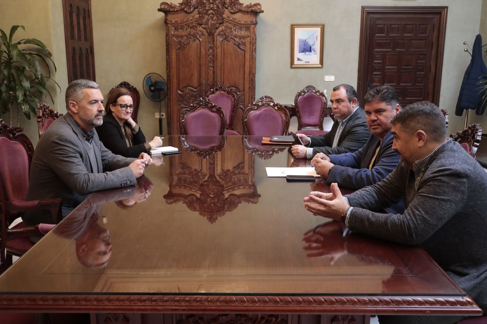 La reunión del alcalde de Rota con representantes de la asociación empresarial de la Industria Auxiliar Naval (IAN).