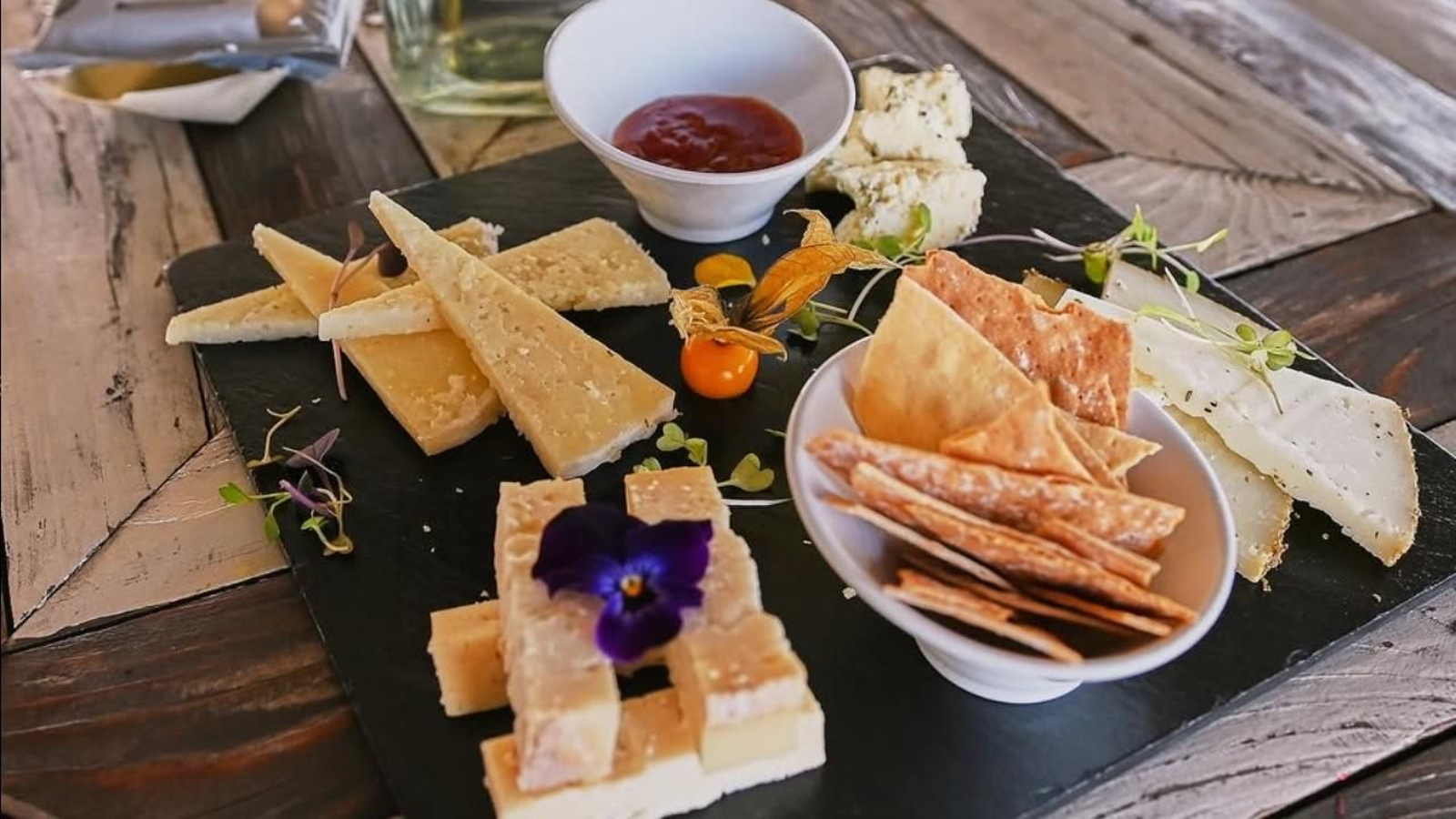 La Raza Puerto de Cuba