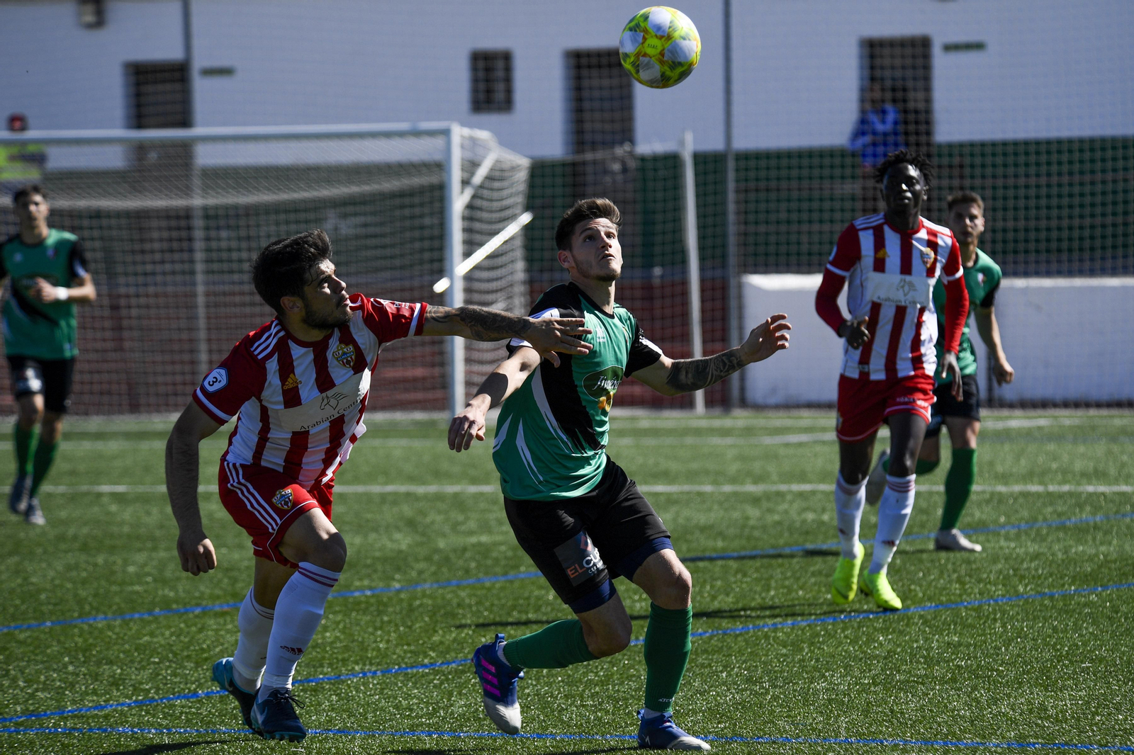 Cristian Gutiérrez en un choque entre el Huétor Vega y Almería B