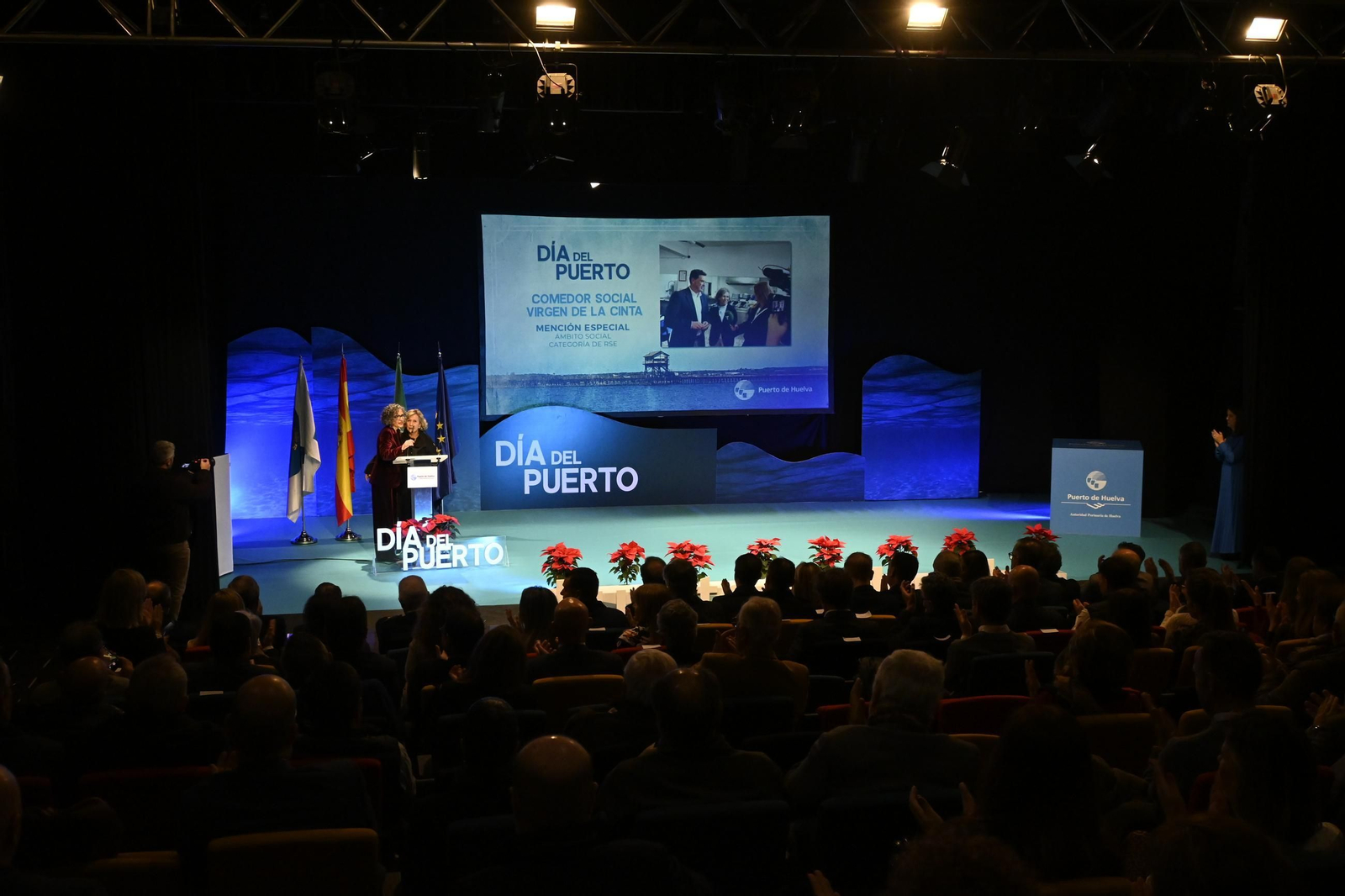Imágenes del acto de celebración del Día del Puerto, en Huelva