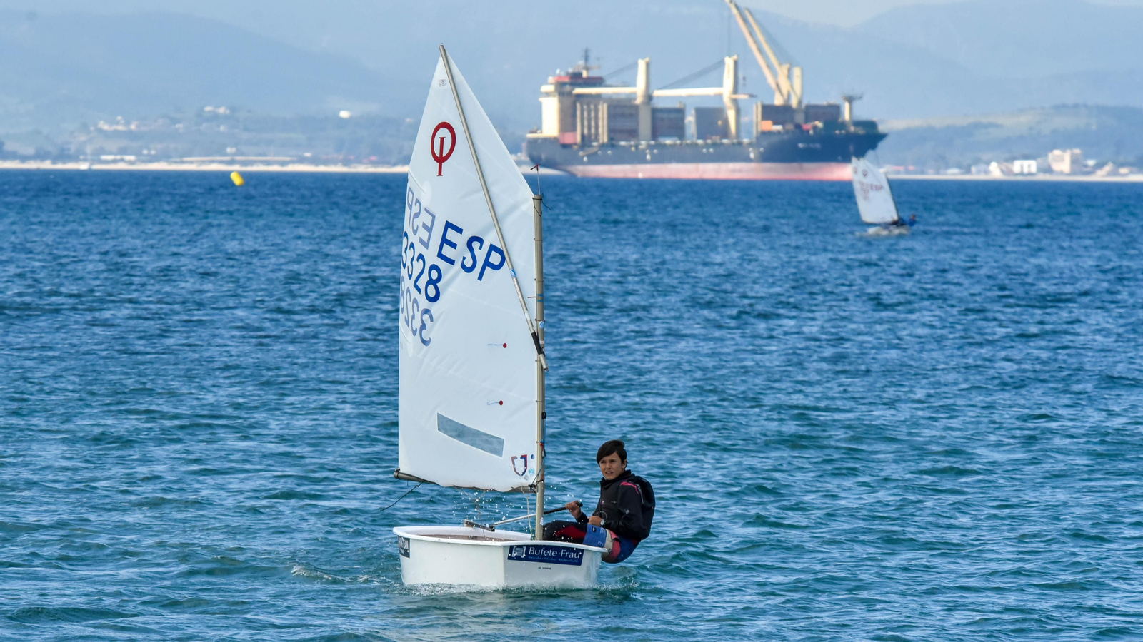 Las fotos de la primera jornada de la Copa de Andalucía de Óptimist en La Línea
