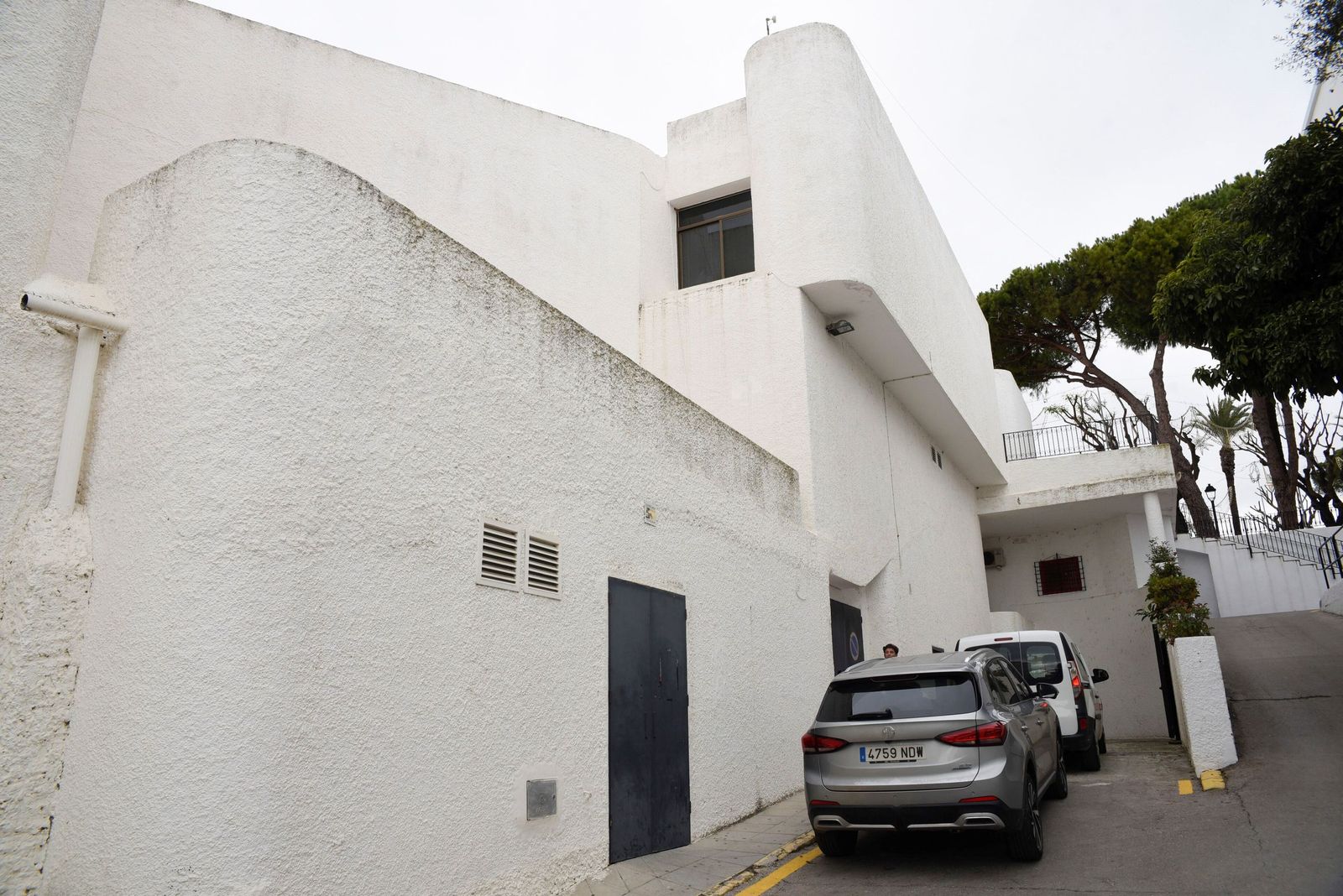 La trasera del teatro, desde la calle Velázquez.