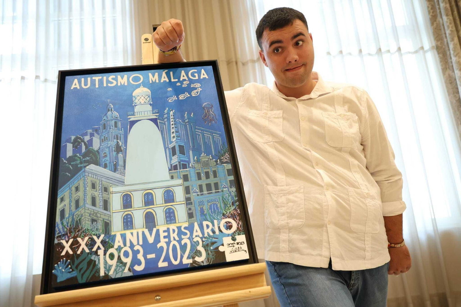 Álvaro Muñoz Parra, pintor del cartel del 30 aniversario de Autismo Málaga.