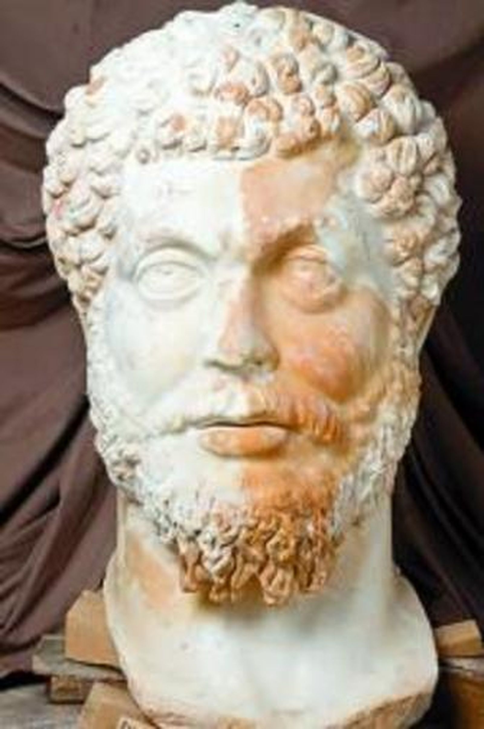 El busto encontrado en Turquía.