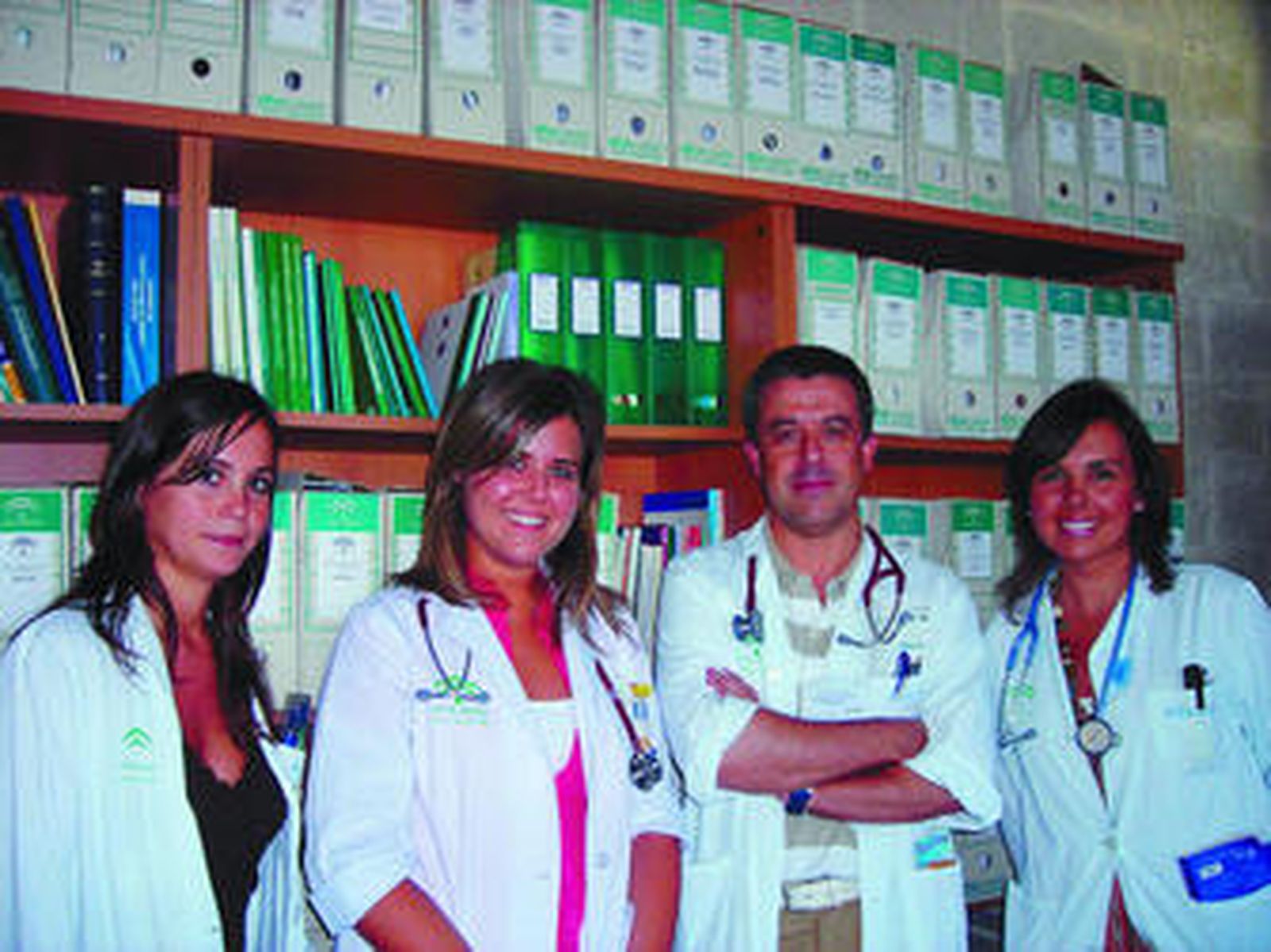 Varios miembros del grupo galardonado.