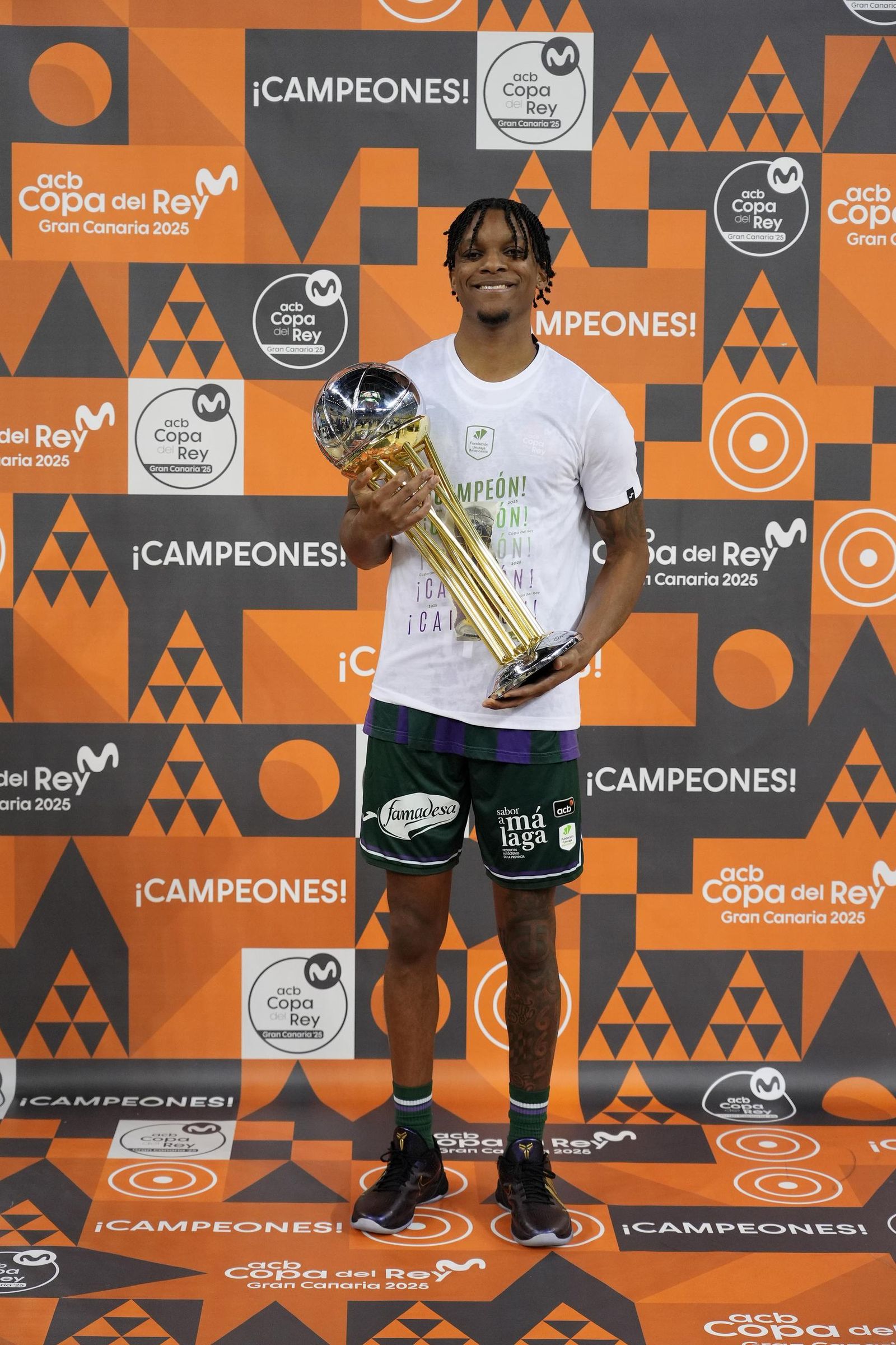 La sesión de fotos oficial del Unicaja campeón