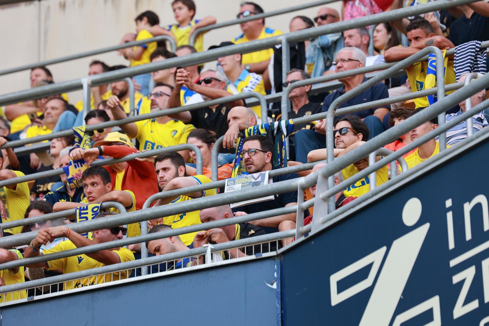 Búscate en las imágenes del Cádiz CF - Racing de Santander