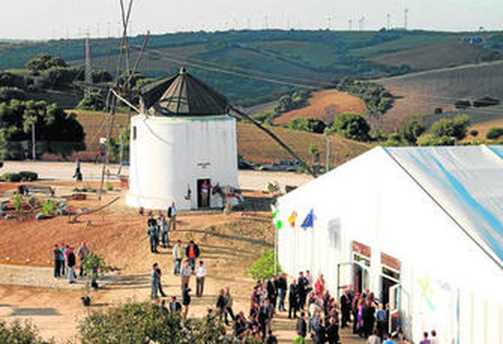 El Parque del Viento, en Vejer, ayer, durante la inauguración de la I Feria de las Energías Renovables.