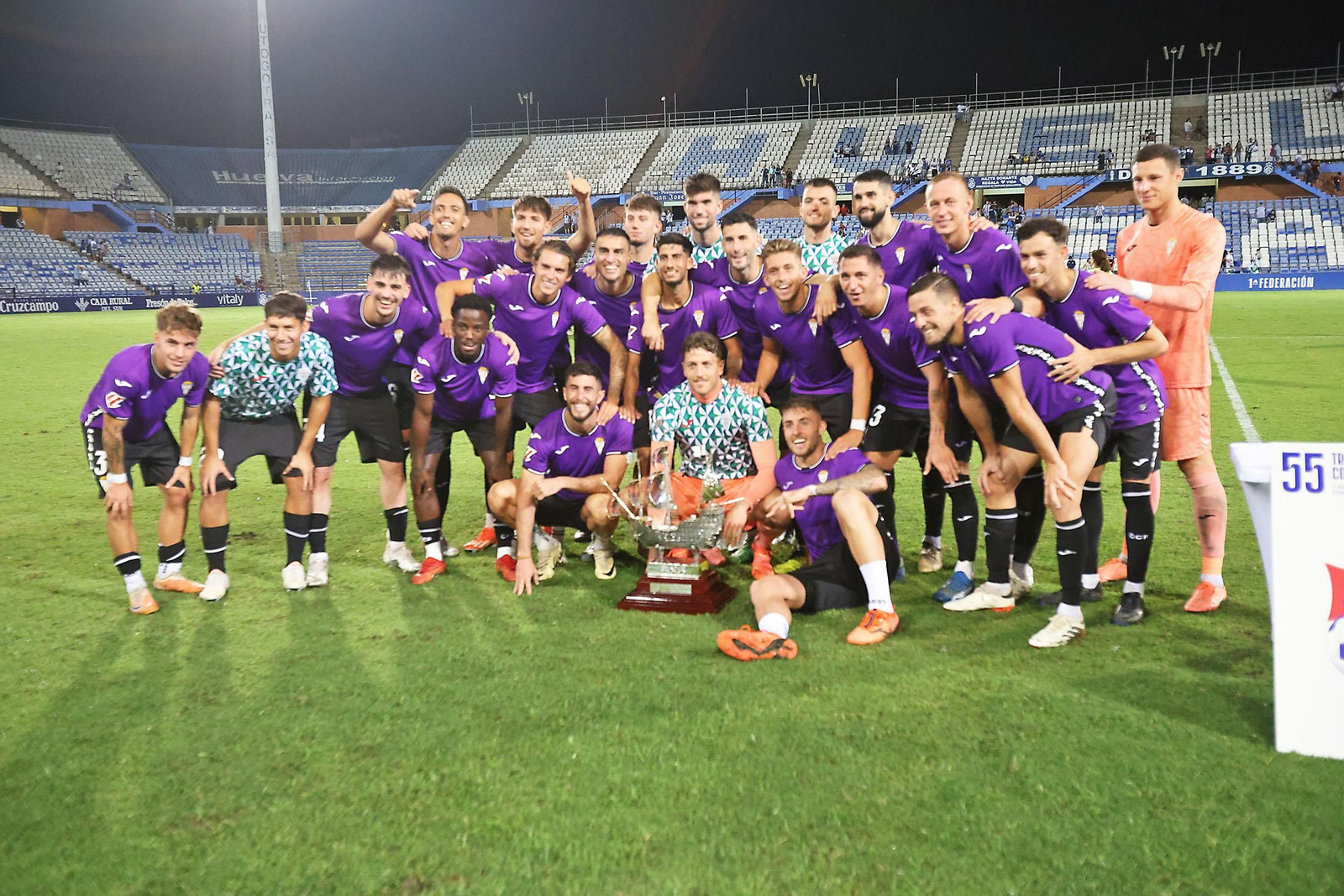 Las mejores imágenes del Trofeo Colombino entre el Recreativo de Huelva y el Córdoba CF