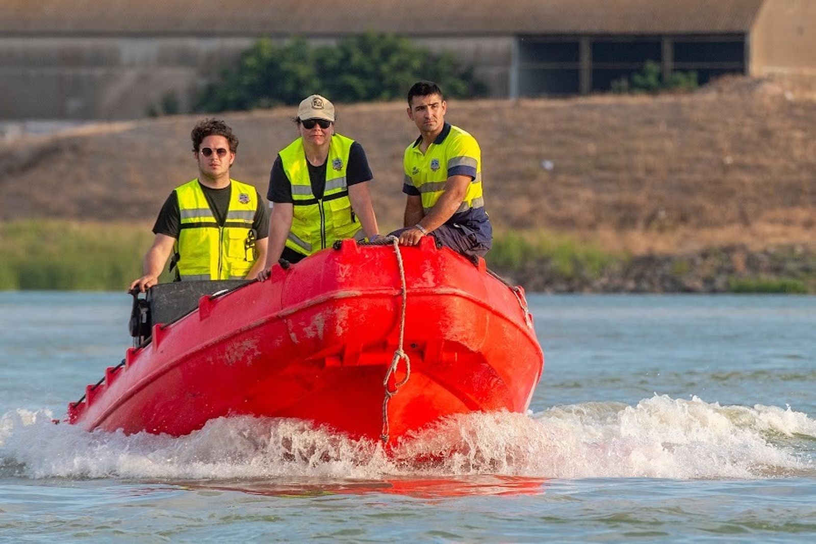 Triatlón a lo largo del Guadalquivir a beneficio de la Fundación Vicente Ferrer