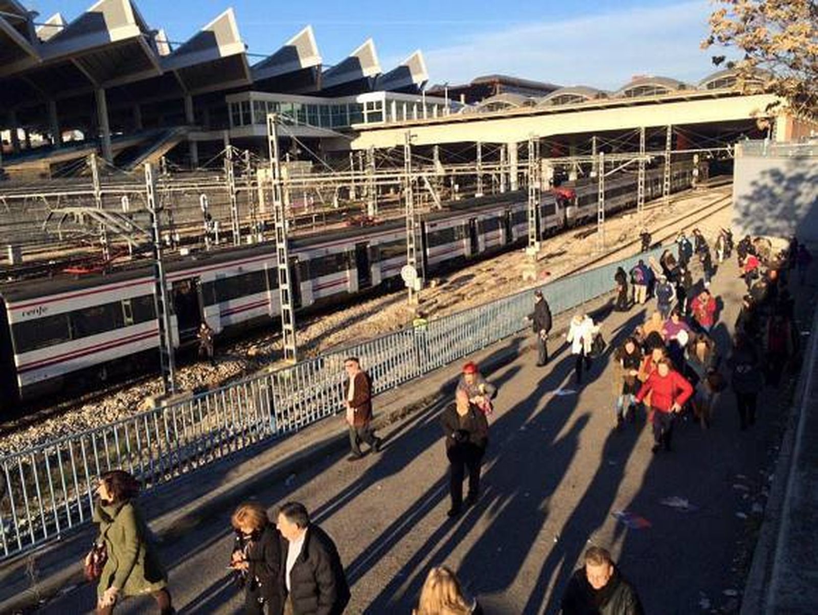 Libertad con cargos para el joven que amenazó con inmolarse en Atocha