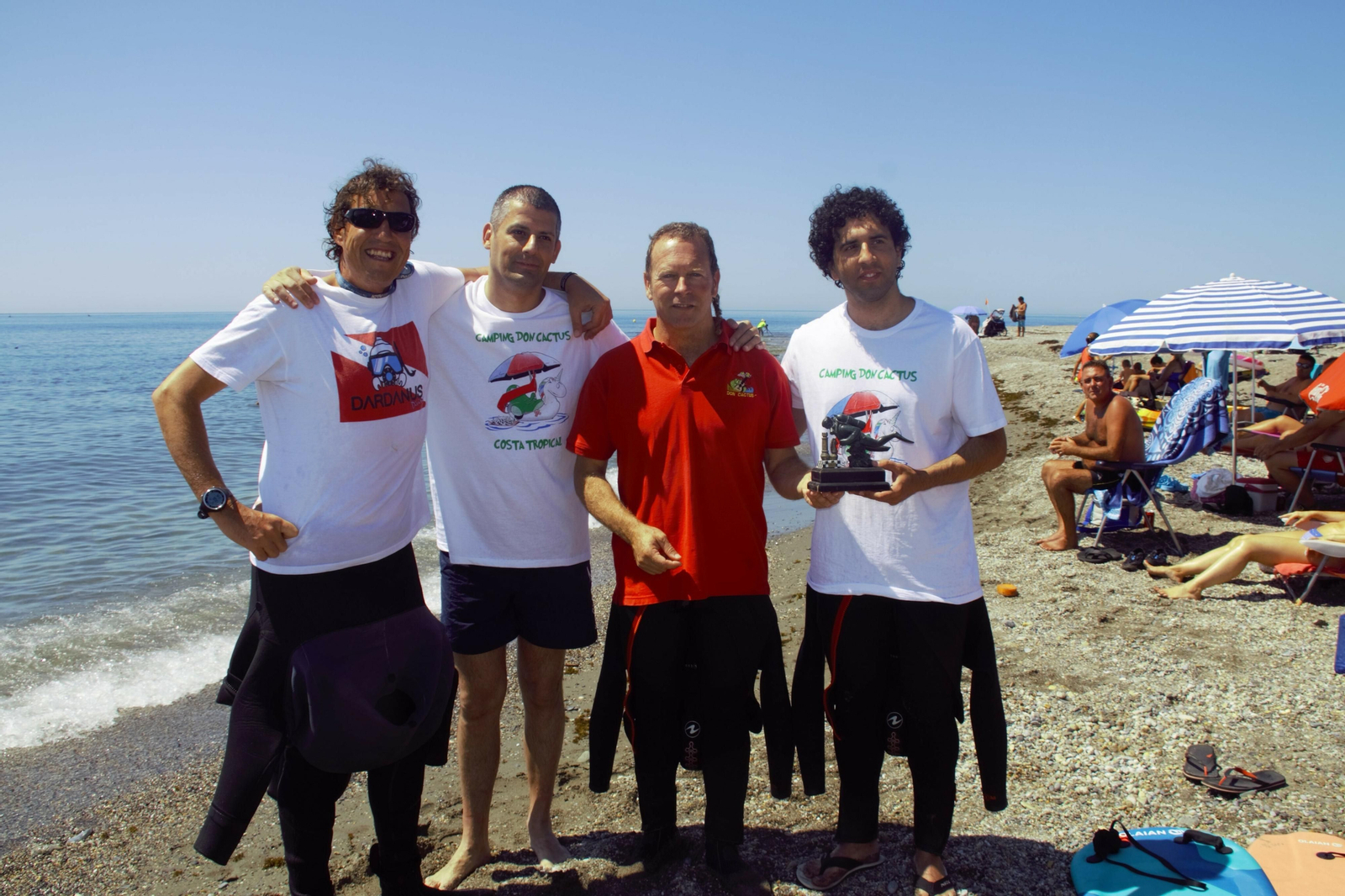 Las imágenes de la partida submarina de ajedrez en Carchuna