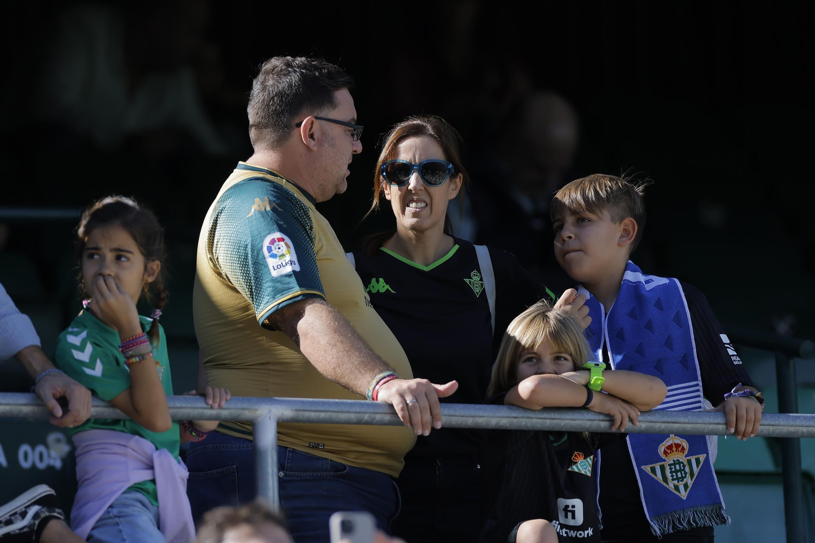 Búscate en las fotos del Betis - Celta