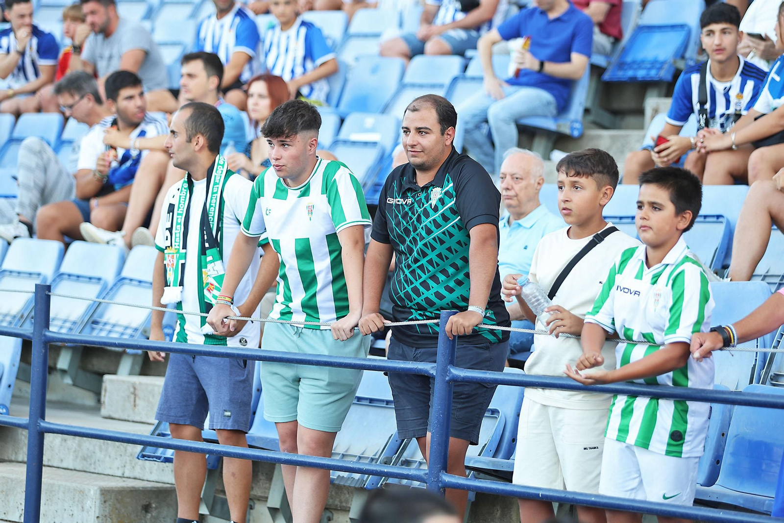 Las mejores imágenes del Trofeo Colombino entre el Recreativo de Huelva y el Córdoba CF