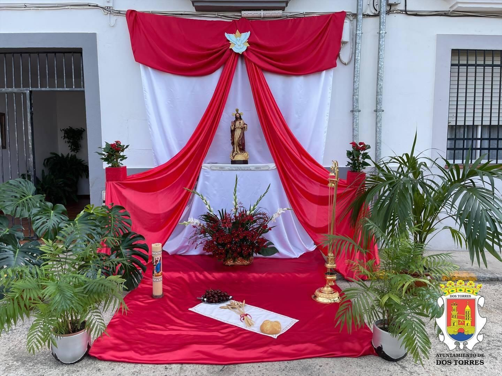 Una ruta en fotografías por los altares del Corazón de Jesús en Dos Torres Una ruta en fotografías por los altares del Corazón de Jesús en Dos Torres