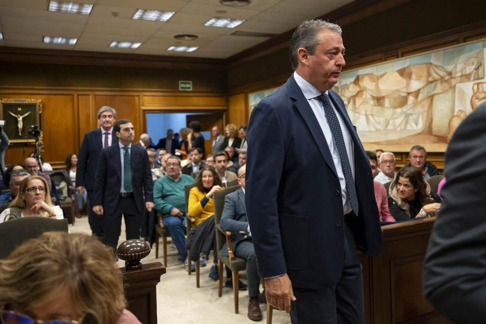 Las imágenes del primer pleno en Diputación sin Javier Aureliano García