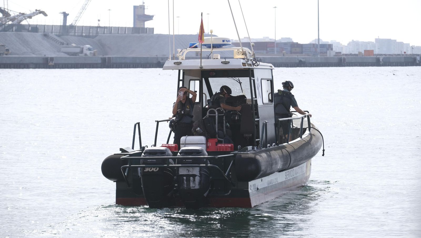 Patrullaje con el Servicio Marítimo de la Guardia Civil, en imágenes