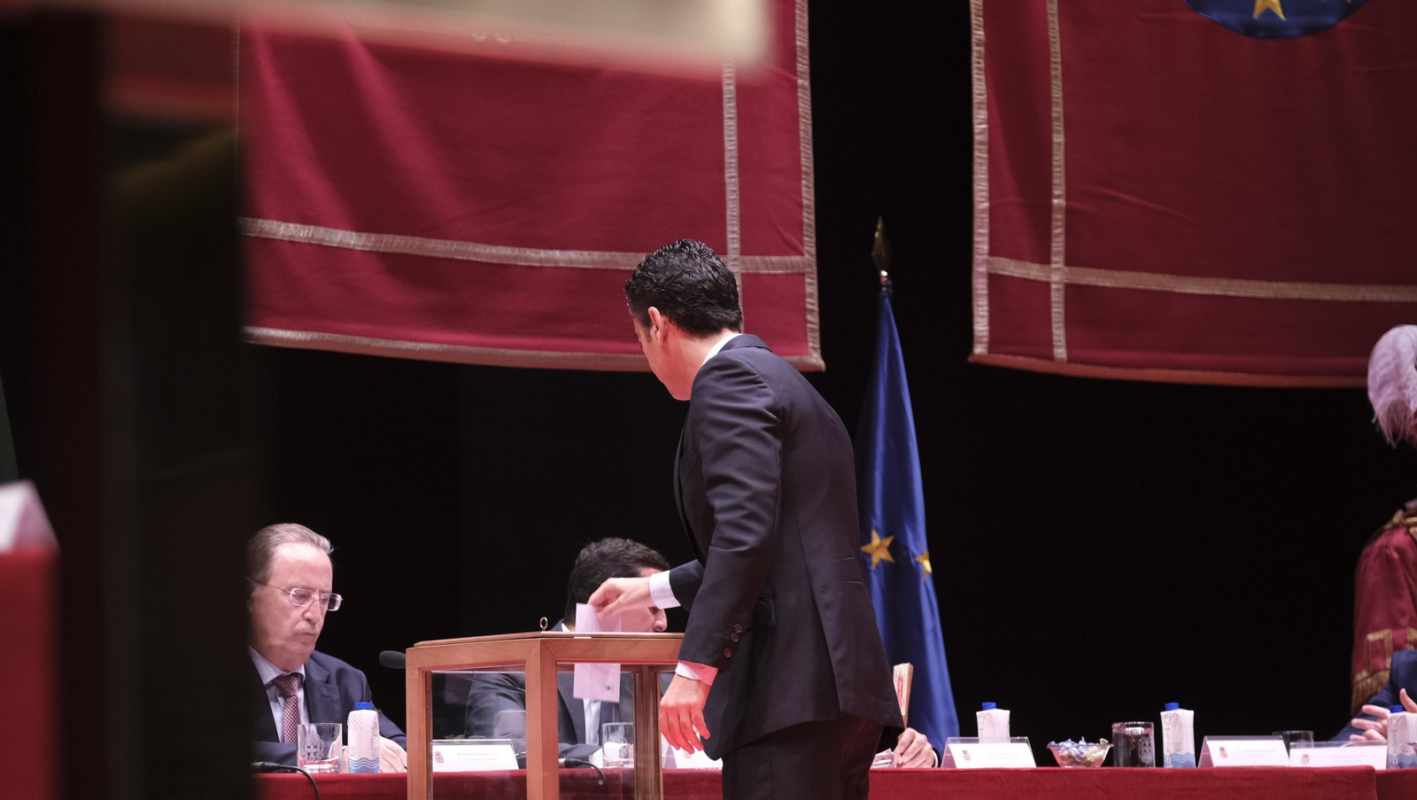 Imágenes de la constitución de la Corporación Municipal de almería, con María Vázquez como Alcaldesa