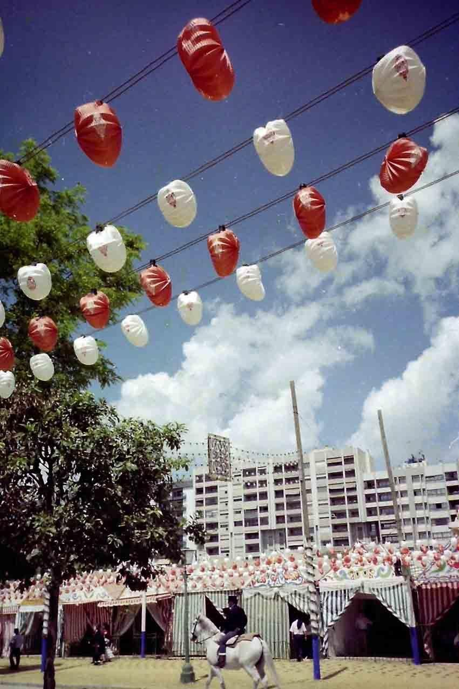 La Feria de los años 80, a color