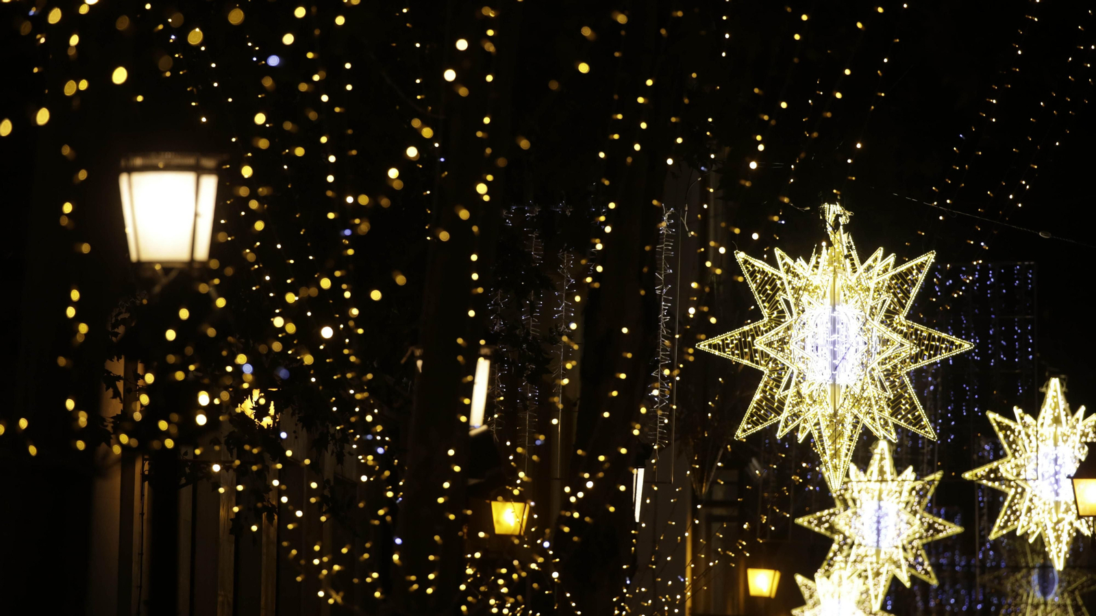 Las imágenes del encendido de las luces de navidad en el centro de Sevilla