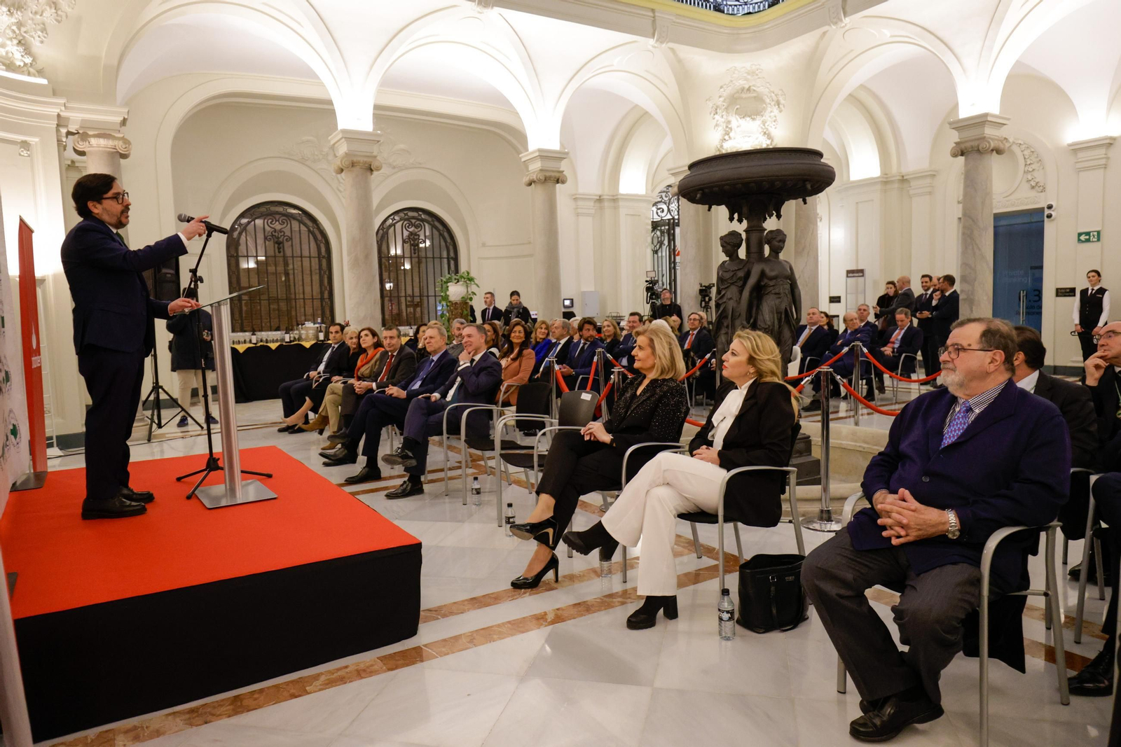 I Premio a la Trayectoria ejemplar en defensa de Andalucía a Fátima Báñez y a Jaime Montaner Roselló