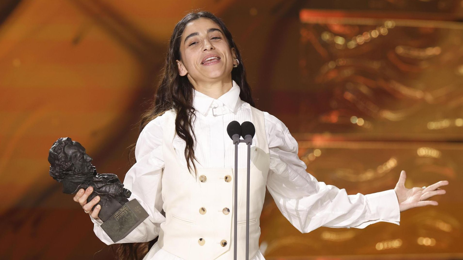 La actriz Carolina Yuste tras recibir el Goya a ´Mejor actriz protagonista´ por su trabajo en ´La Infiltrada´