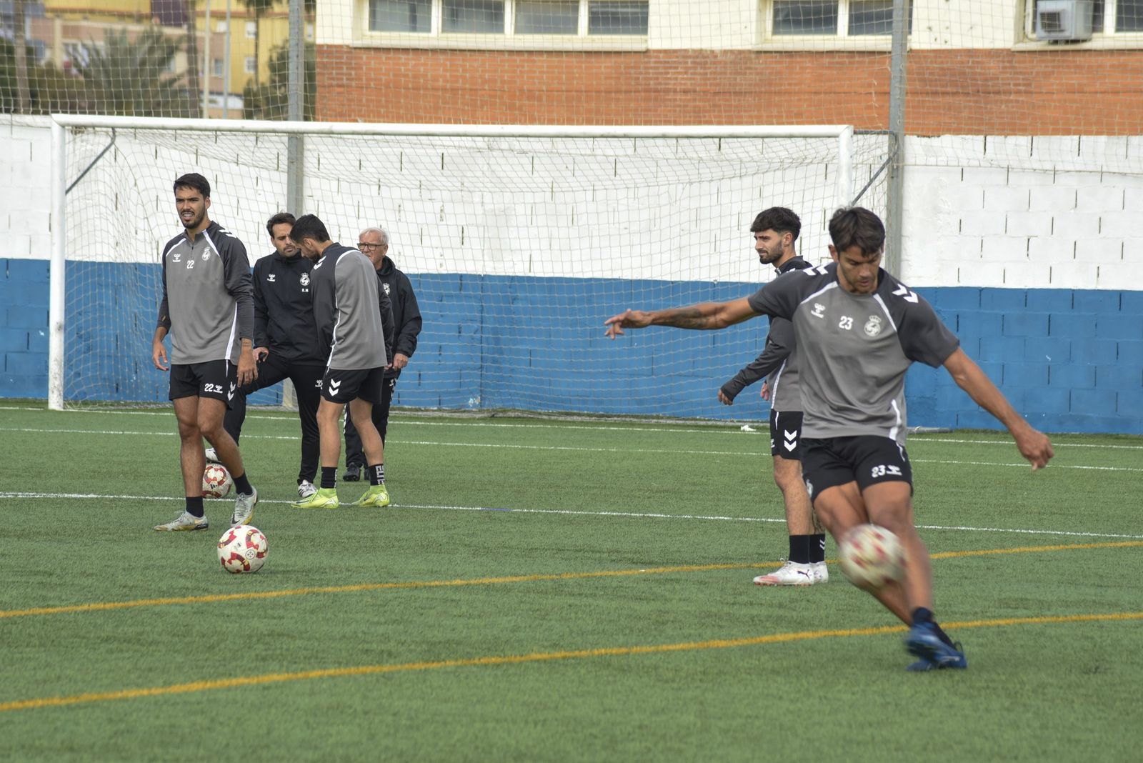 Las fotos del primer entrenamiento de la Balona tras el parón de Navidad