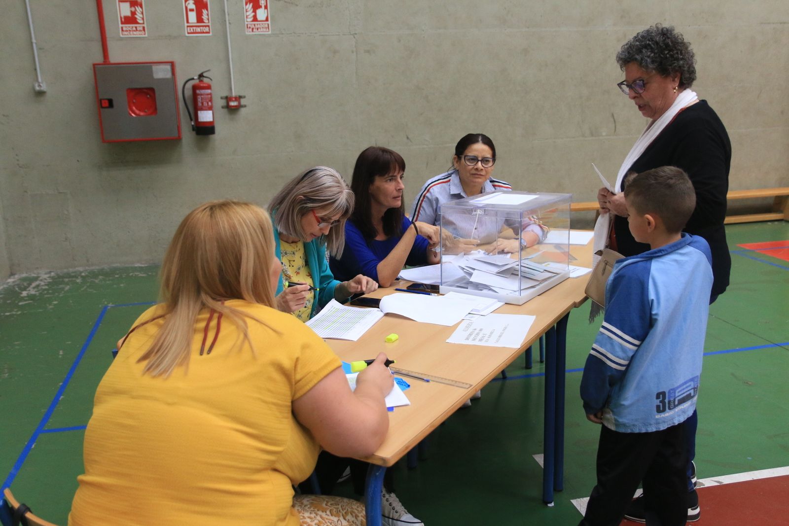 Imágenes de las votaciones en las Elecciones Municipales 2023, en Almería capital