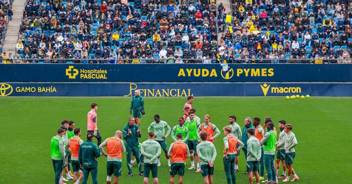 Problema en el vestuario del Cádiz CF