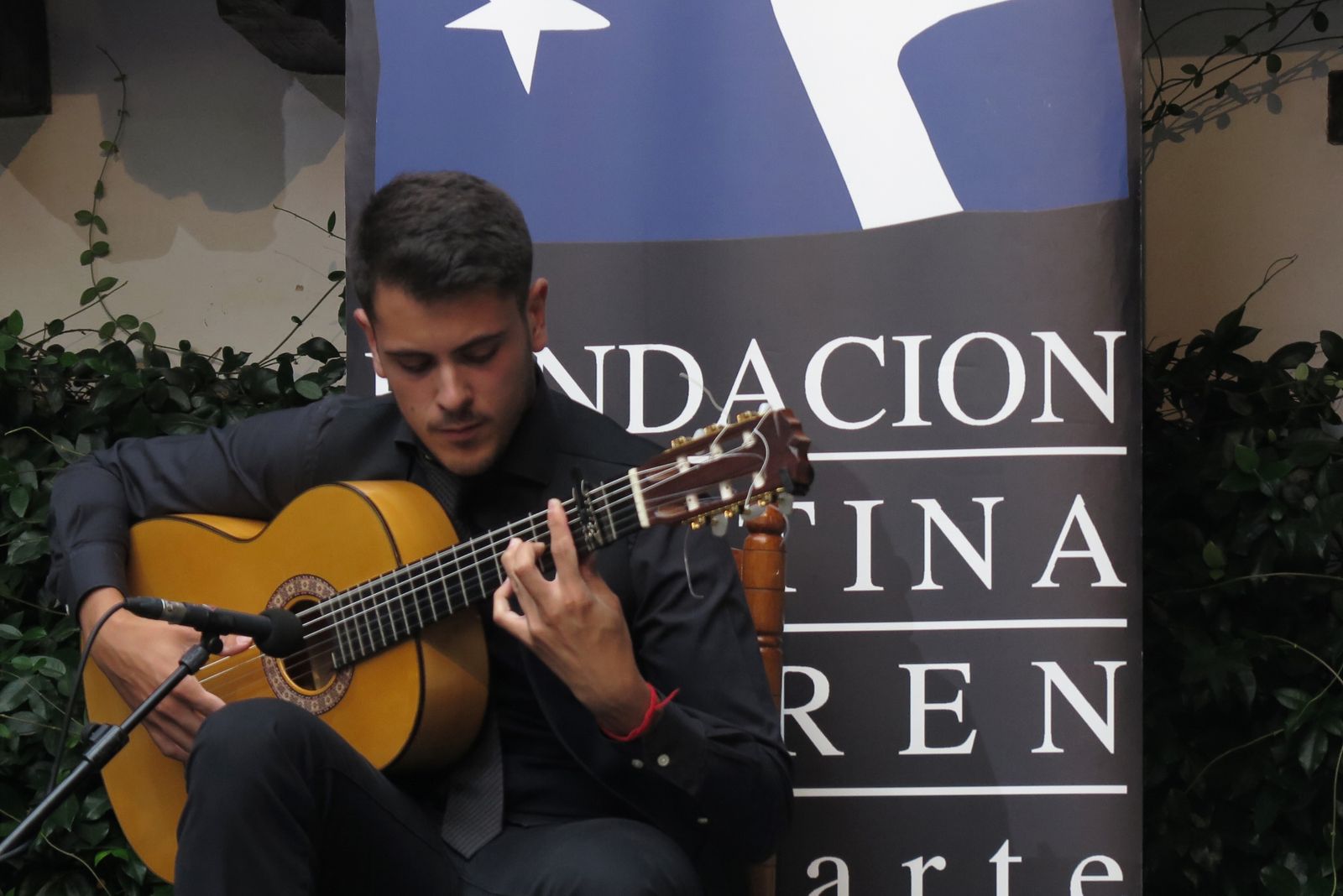 El cordobés Juan José León, durante uno de sus toques.