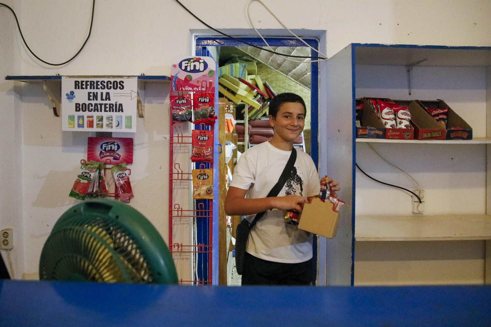Imágenes de la última proyección en el cine de verano de Garrucha Imágenes de la última proyección en el cine de verano de Garrucha