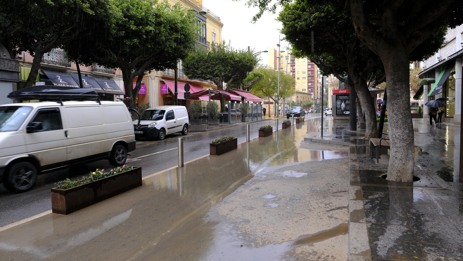 Fotogalería de la lluvia en Almería.