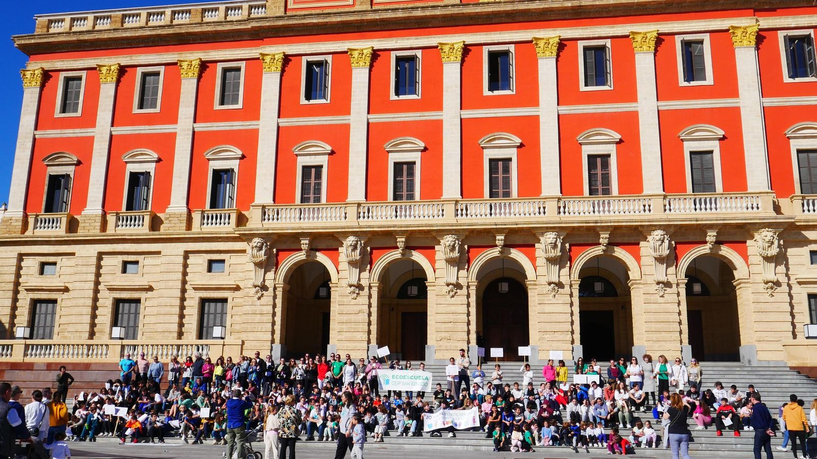 La última concentración ha logrado reunir en torno a 250 personas.