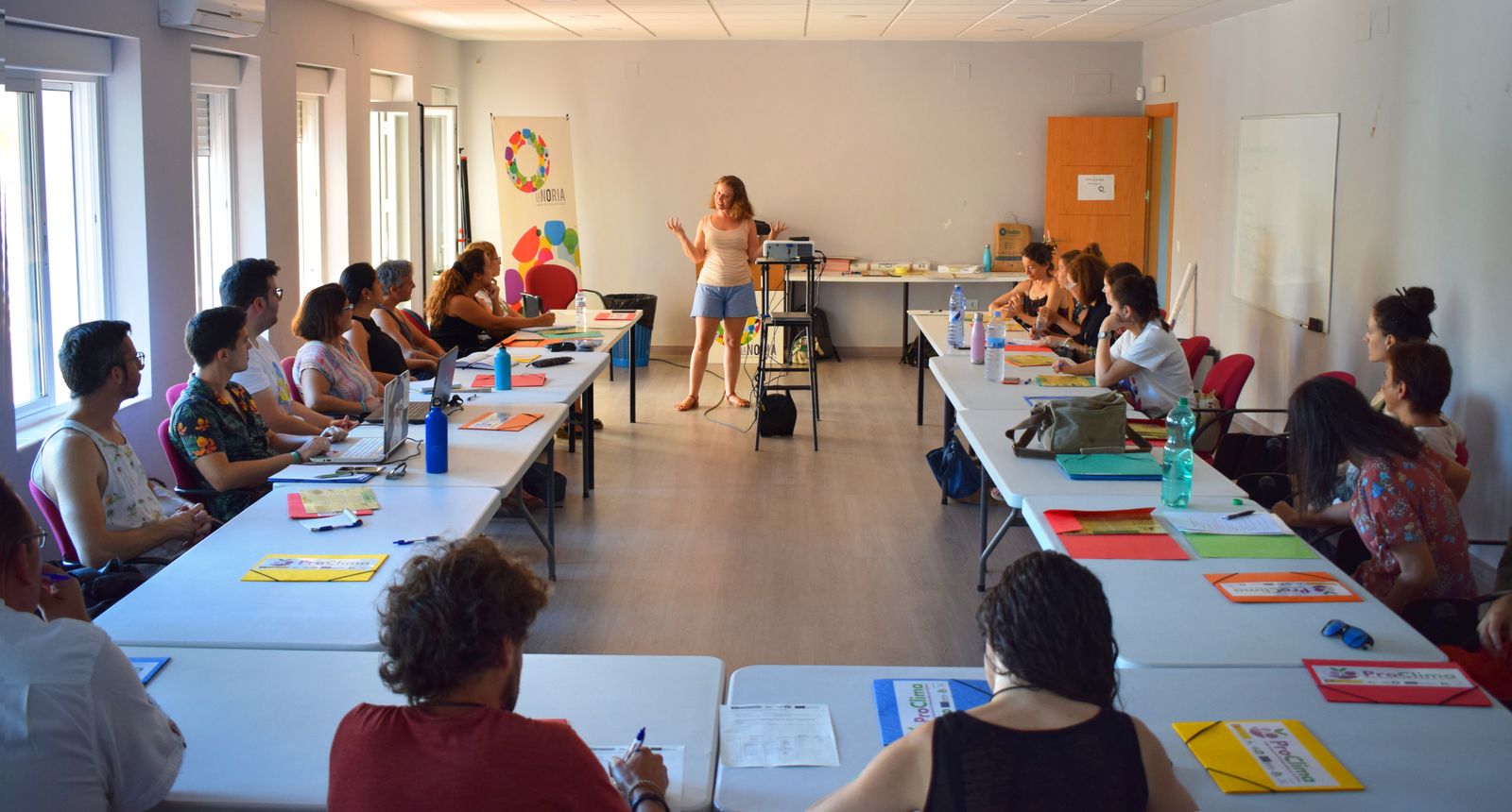 Uno de los cursos impartidos en La Noria.