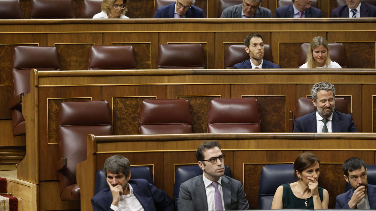 Los escaños de Vox, vacíos durante la intervención de Pedro Sánchez en el Congreso de los Diputados. Los escaños de Vox, vacíos durante la intervención de Pedro Sánchez en el Congreso de los Diputados.