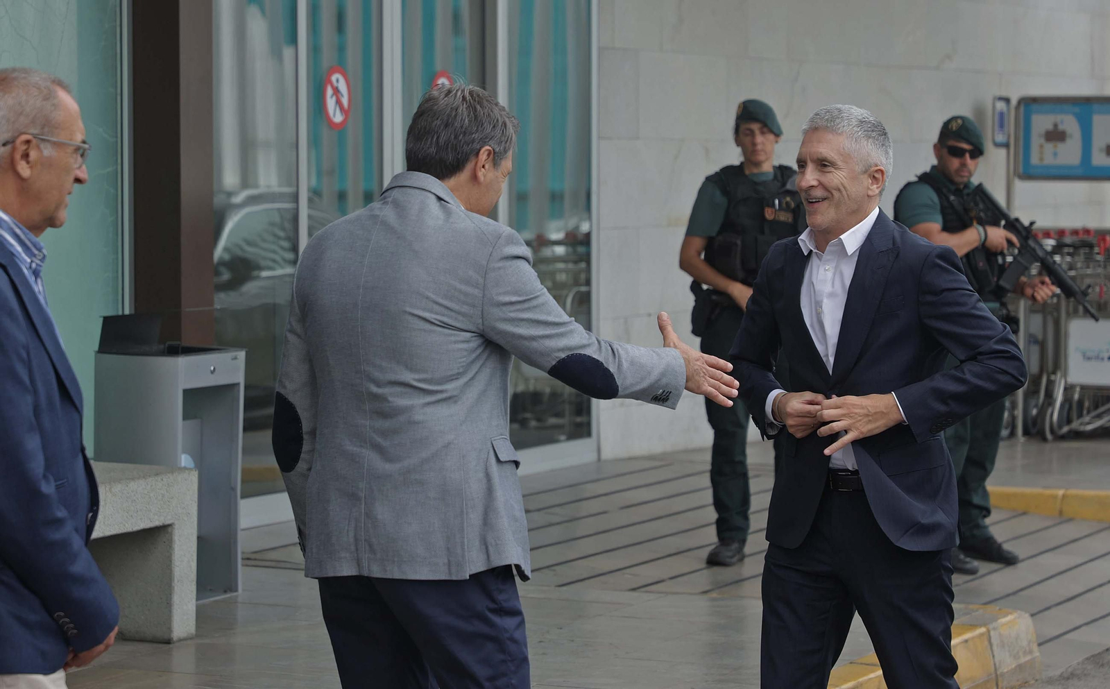 Fotos de la visita de Grande - Marlaska al dispositivo de la OPE en el Puerto de Tarifa