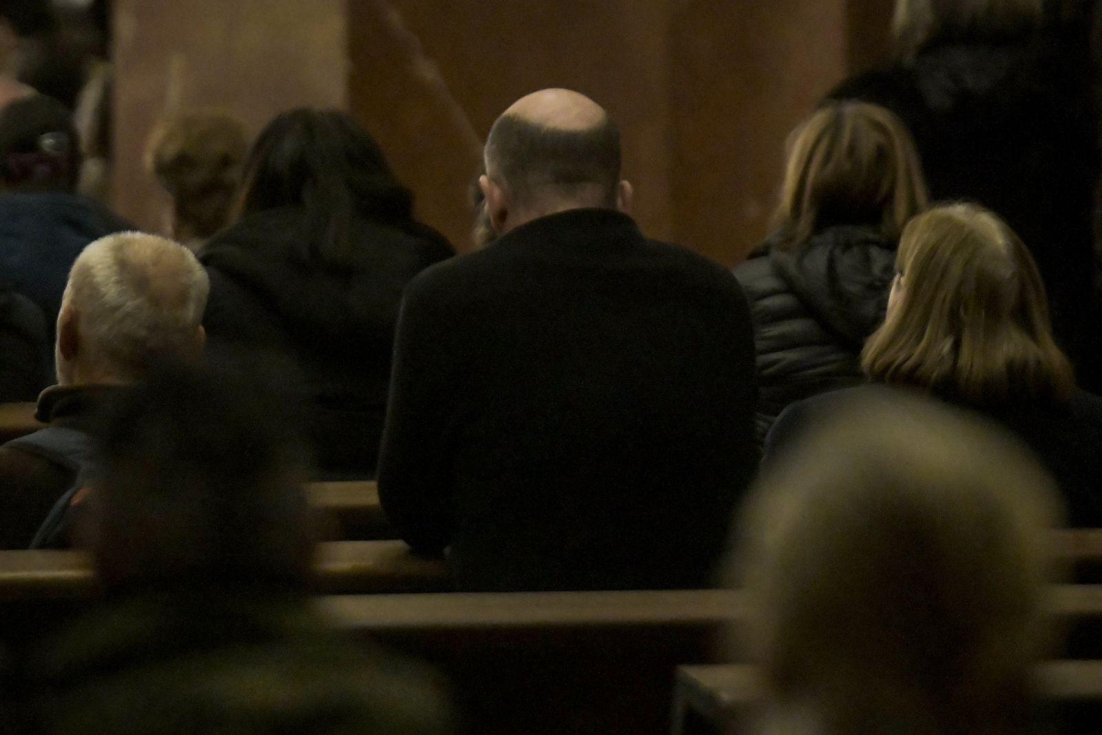 Así ha sido el rosario por la salud del Papa en Granada