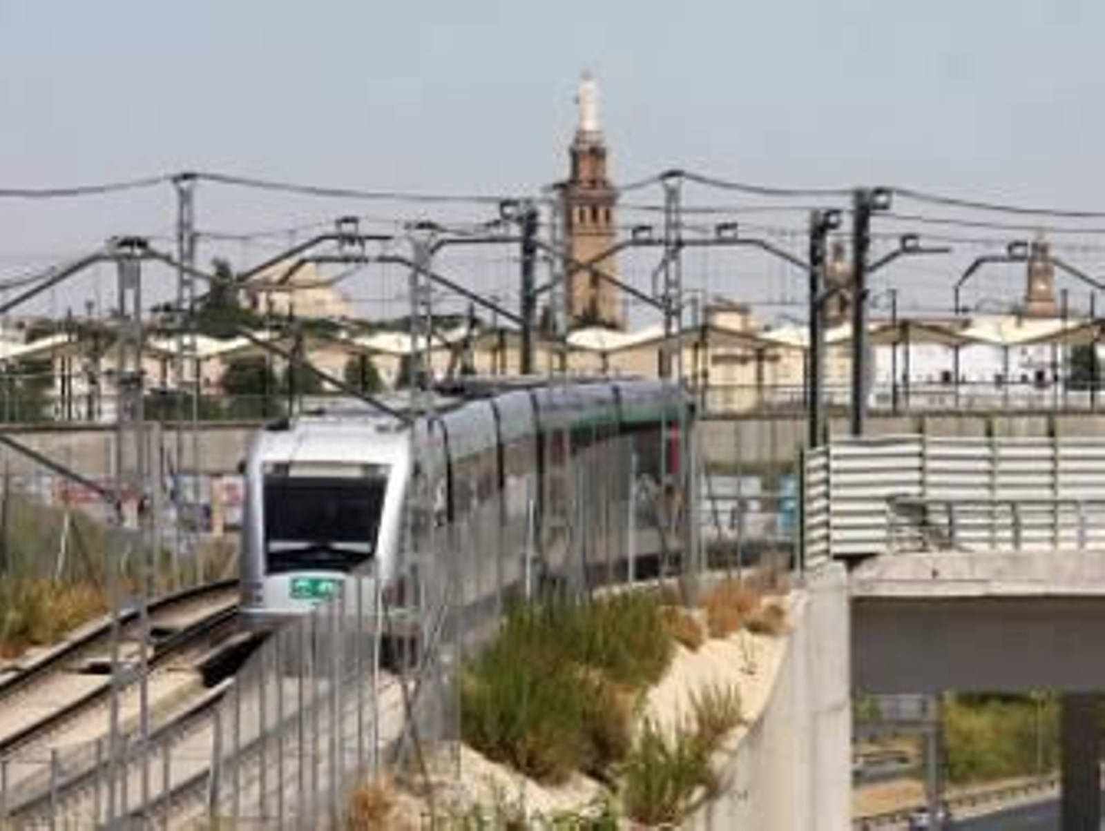 Espadas: "Que todos tengan claro que el metro es irrenunciable"