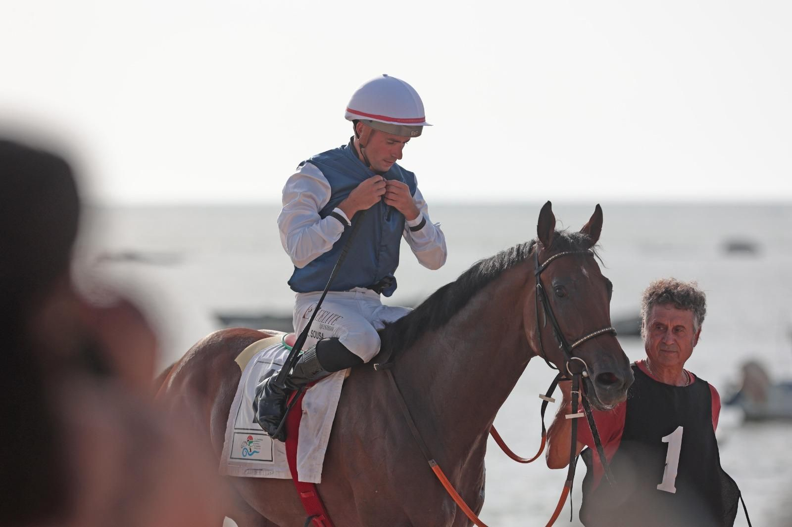 Imágenes del primer día de las Carreras de Caballos de Sanlúcar 2025