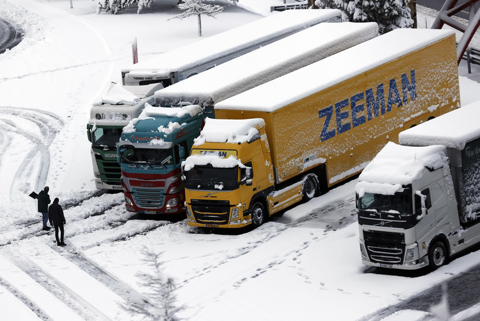 Problemas en algunas carreteras por la acumulación de nieve.
