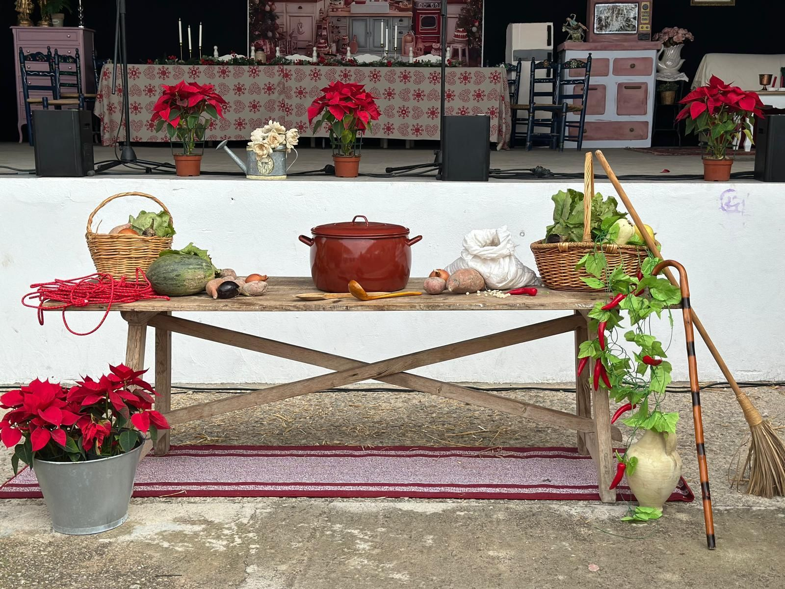 El indulto del pavo: humor y tradición se dan la mano en el teatro navideño de Torrecera