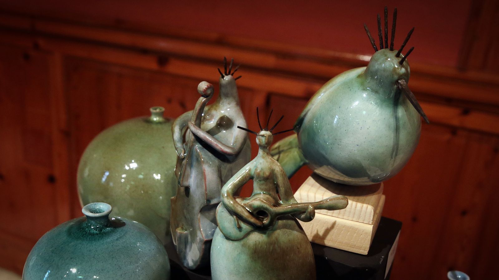 La exposición 'Cerámica Contemporánea' ya puede contemplarse en el Museo Arqueológico