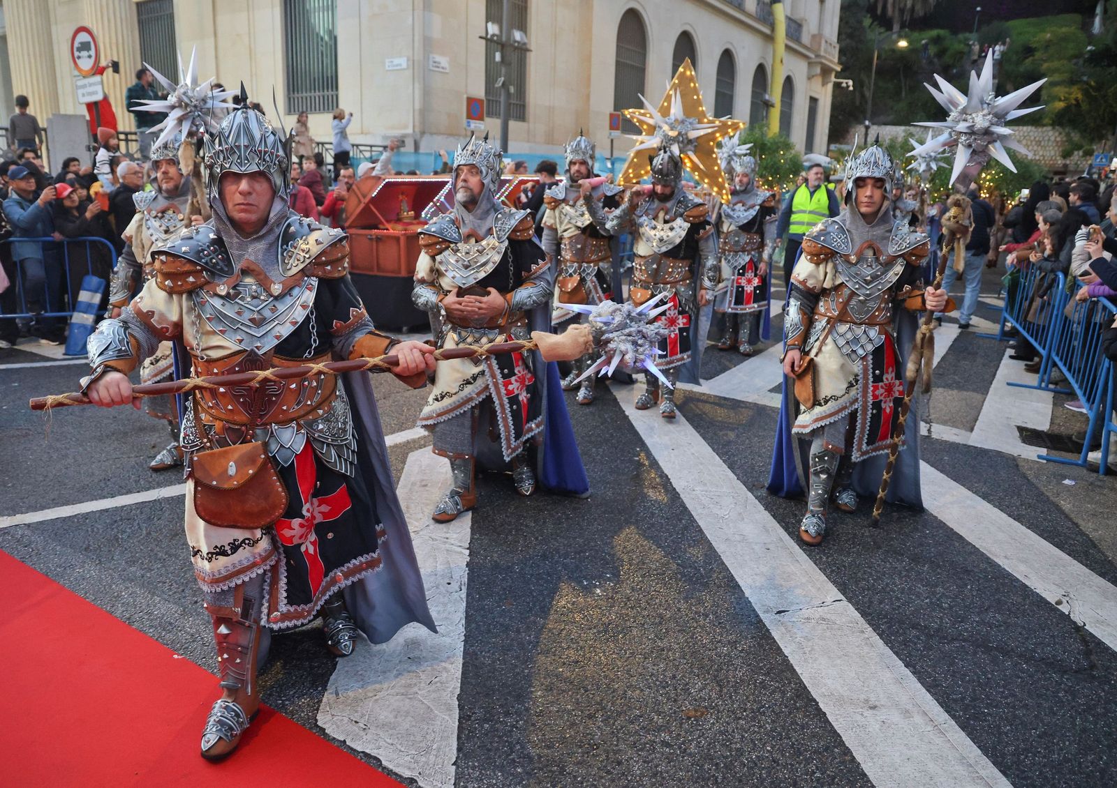 Los Reyes Magos llenan Málaga de ilusión tras la lluvia