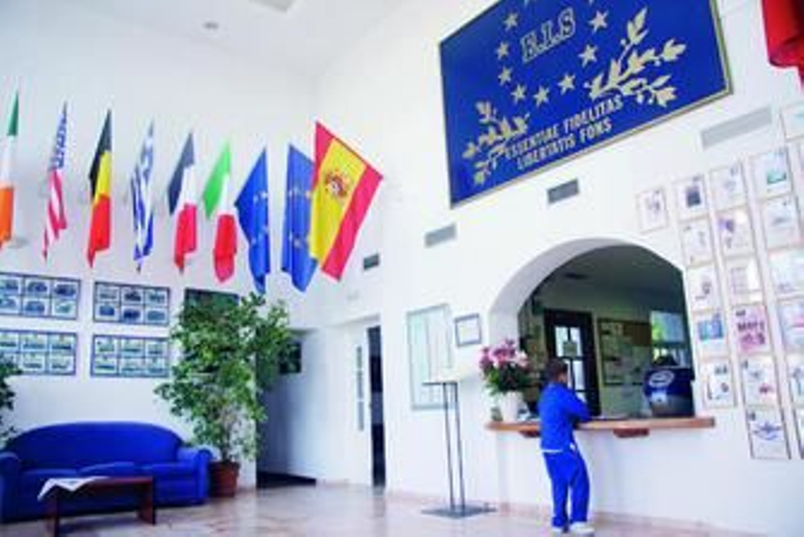 Las instalaciones del Colegio Interncional Europa, pionero en Espartinas, donde abrió en el año 1986.
