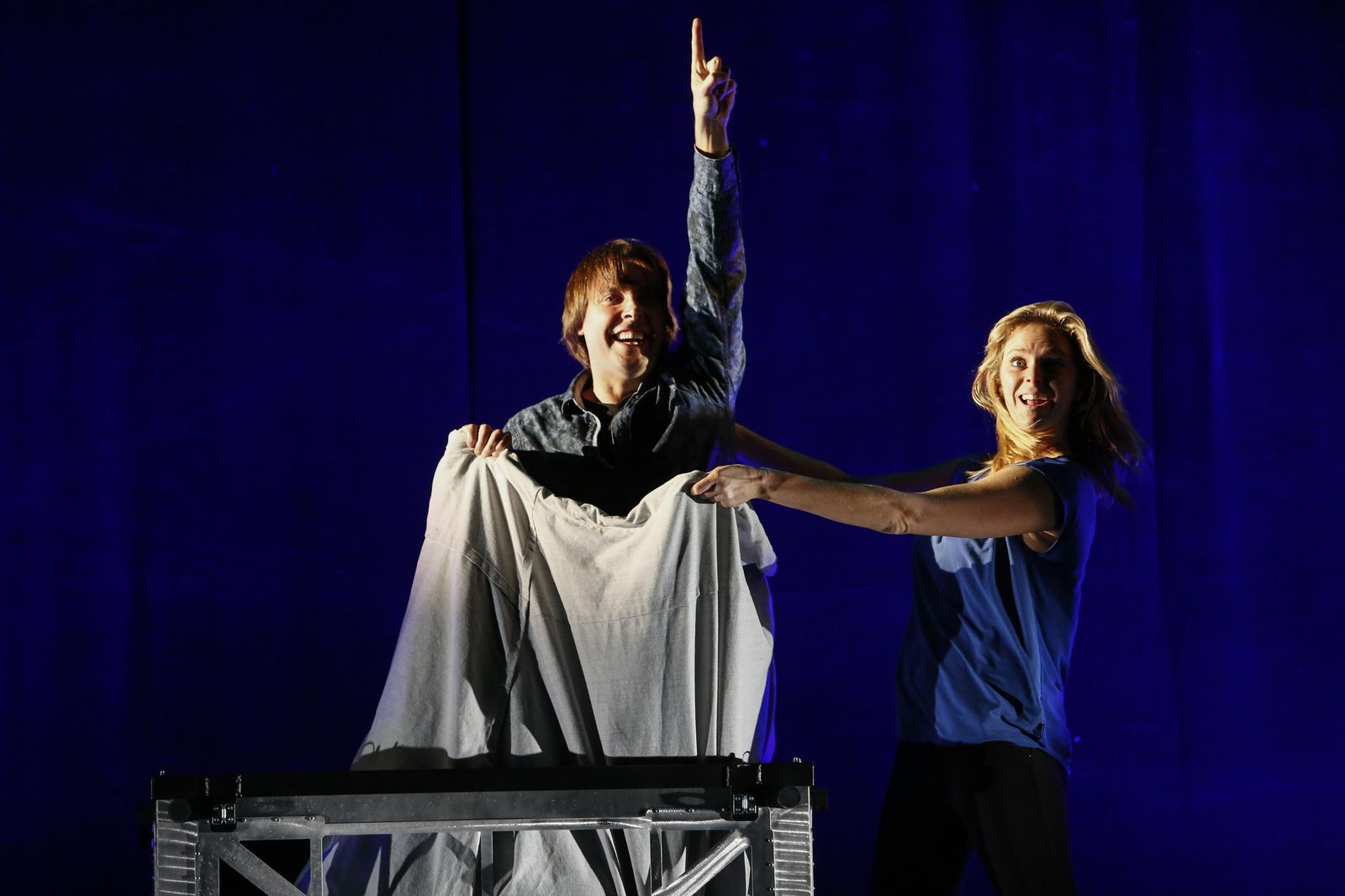 Pase gráfico previa a la gala internacional de Hocus Pocus