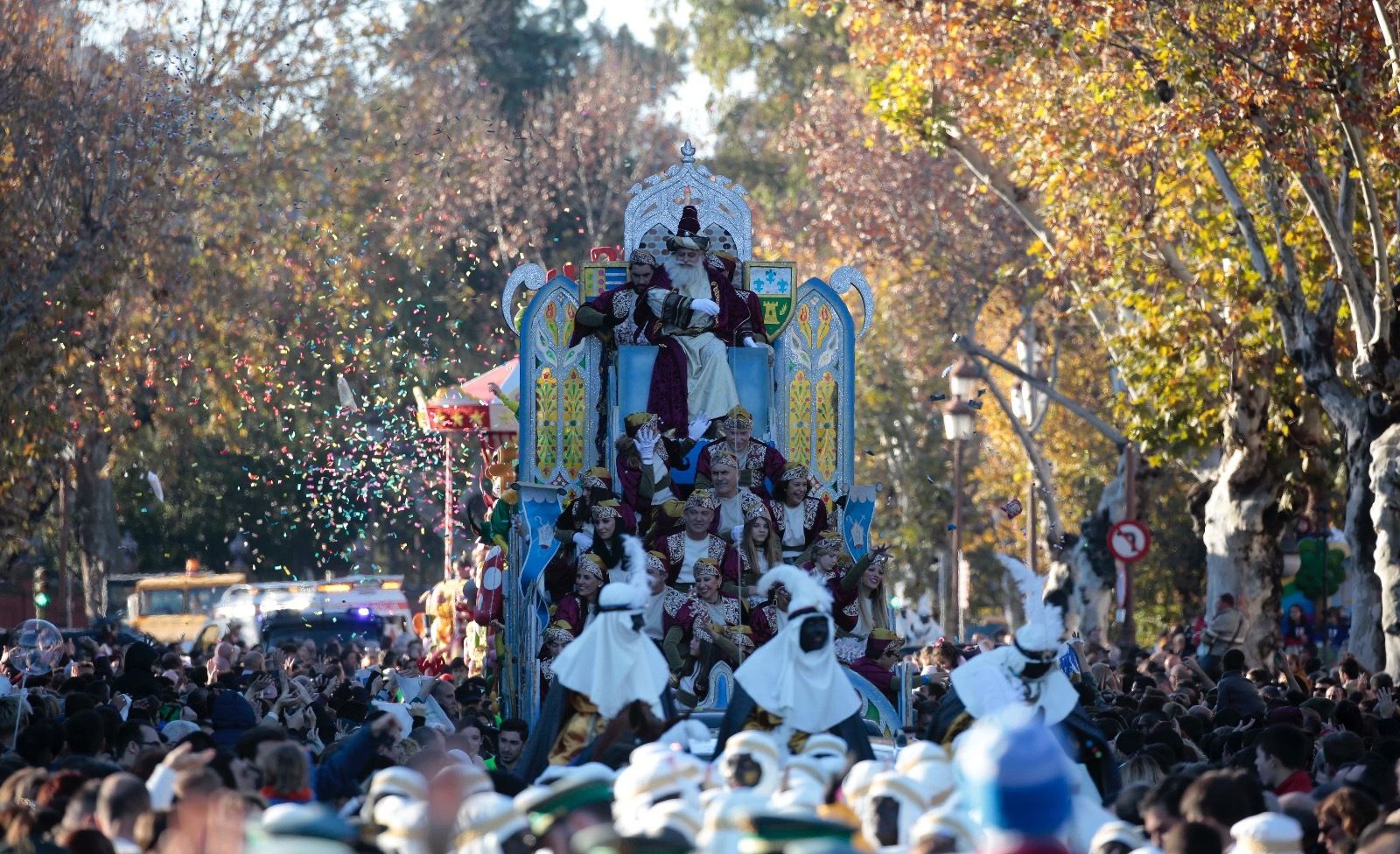 La Cabalgata de Reyes Magos de Sevilla, en imágenes