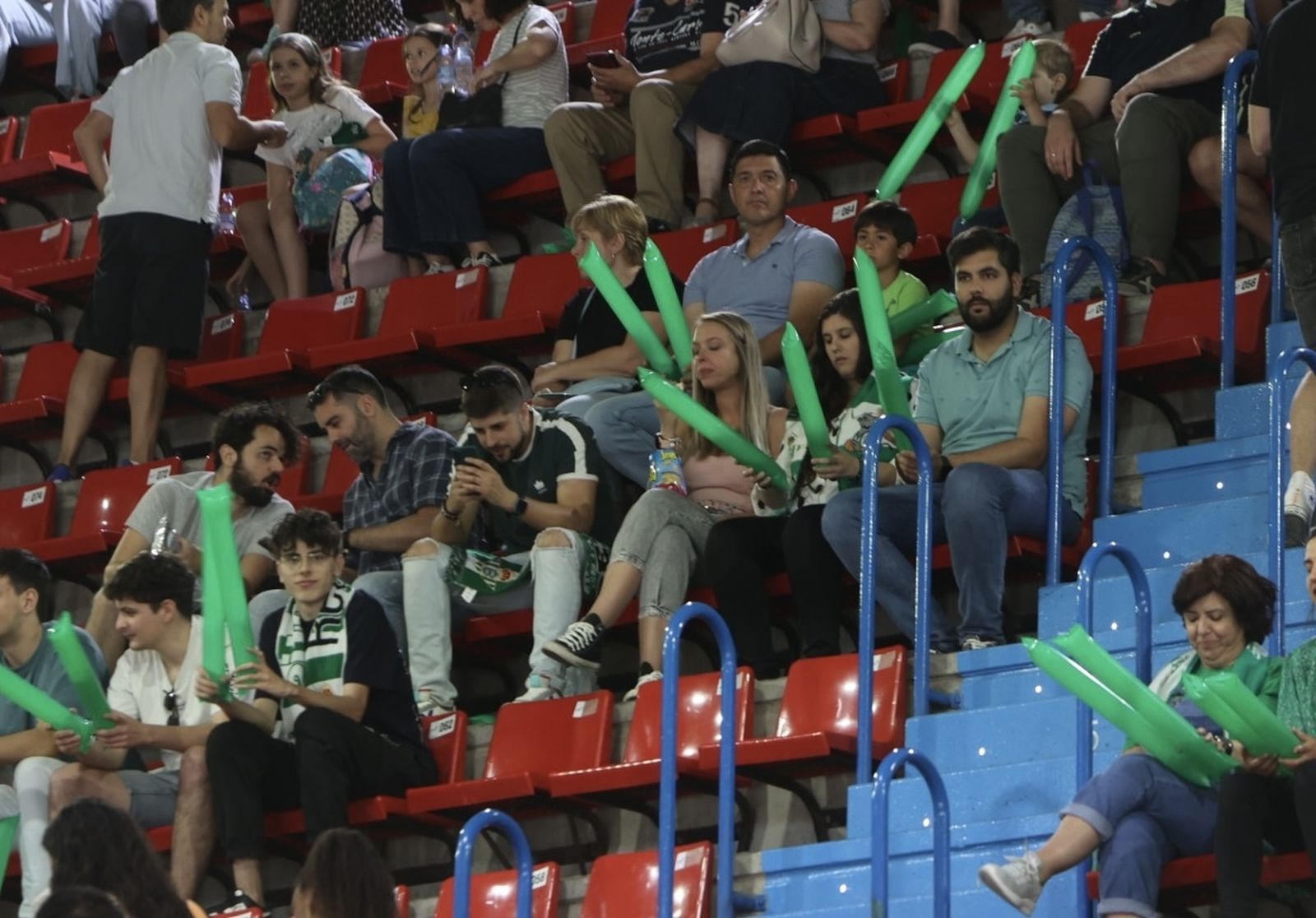 Búscate en el o Betis Granada de baloncesto