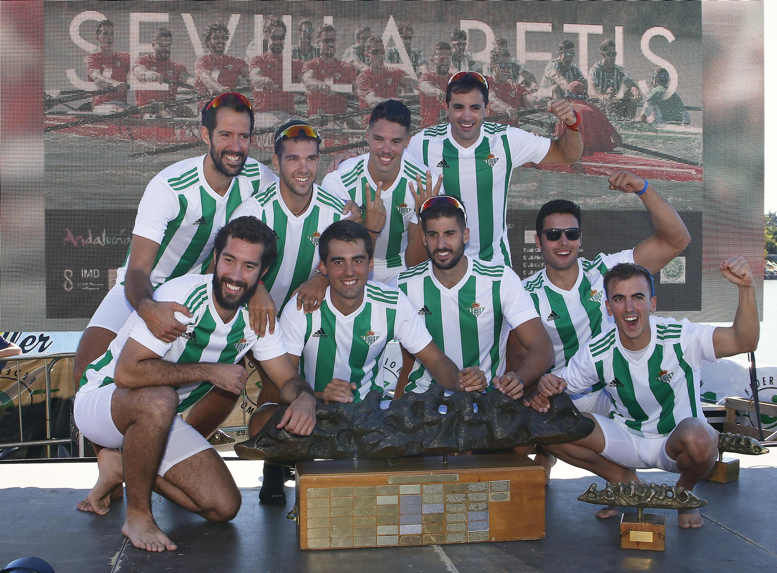Las imágenes de la Regata Sevilla-Betis