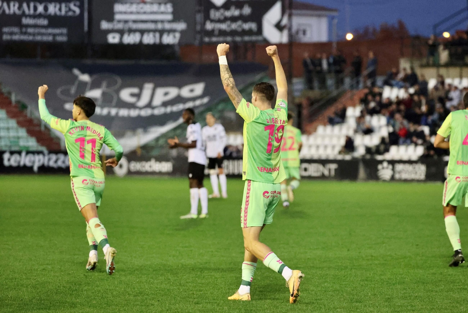 Roberto, su paso por el Málaga CF en fotos