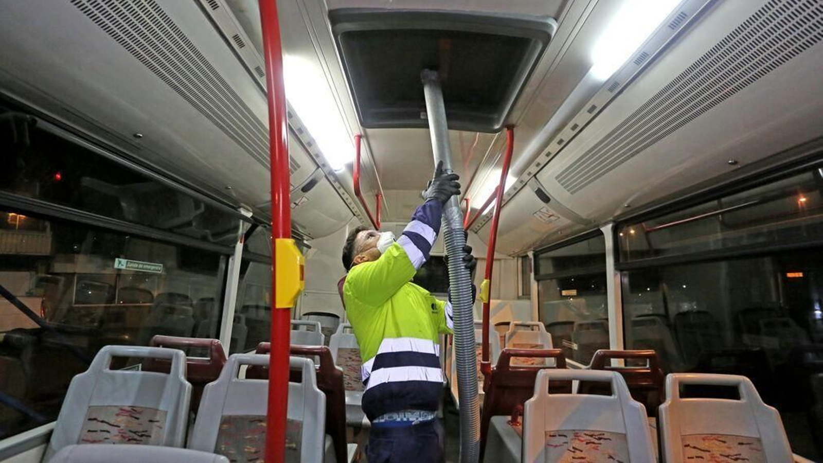 Los autobuses urbanos amplían su horario